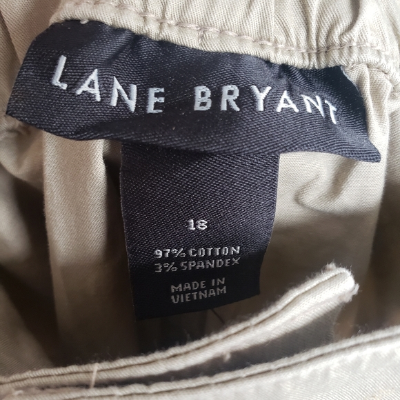 Plus Size 18 Lane Bryant Pedal pushers cropped capris new beige pants spring - Picture 2 of 4